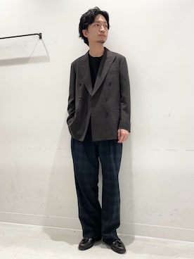 「URBAN RESEARCH DOORS（アーバンリサーチドアーズ）のLIFE STYLE TAILOR　ウーリーノグレンチェックダブルジャケット（テーラードジャケット、ブラウン系）」を使った、平田望夢さん（メンズ・172cm）の夏コーディネート