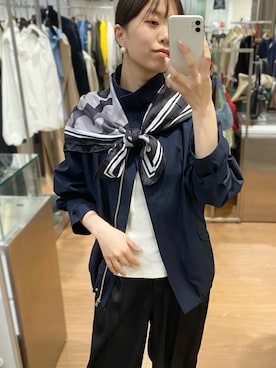 「THE GOODLAND MARKET(ザグッドランドマーケット)のEXPO2025 SCARF(バンダナ/スカーフ、ブラック系)」を使った、matsudaさん(レディース・162cm)の春コーディネート