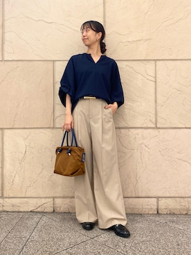 「アイテム（ローファー）」を使った、matsudaさん（レディース・162cm）の秋コーディネート
