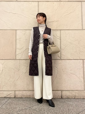 「アイテム（ダウンベスト）」を使った、matsudaさん（レディース・162cm）の秋コーディネート