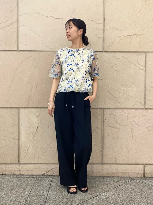 フラワー刺繍セミシアーブラウス（シャツ/ブラウス）｜URBAN RESEARCH