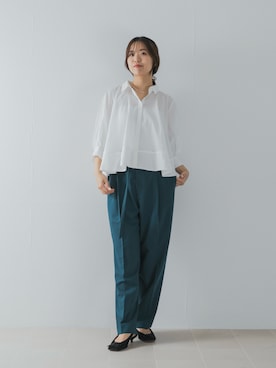 「URBAN RESEARCH ROSSO(アーバンリサーチロッソ)のウォッシャブルブライトローンシャツブラウス(シャツ/ブラウス、ホワイト系)」を使った、matsudaさん(レディース・162cm)の夏コーディネート