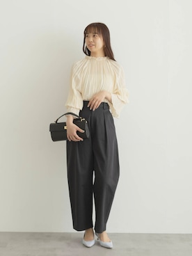 「URBAN RESEARCH ROSSO WOMEN（アーバンリサーチ　ロッソ）の2WAYプリーツブラウス（シャツ/ブラウス）」を使った、matsudaさん（レディース・162cm）の冬コーディネート