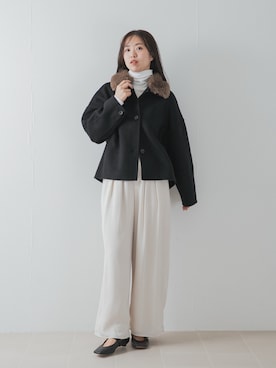 「URBAN RESEARCH ROSSO WOMEN(アーバンリサーチ ロッソ)の『WEB/一部店舗限定』2wayファーカラーリバーショートコート(その他アウター、ブラック系)」を使った、matsudaさん(レディース・162cm)の秋コーディネート