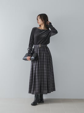 「URBAN RESEARCH ROSSO WOMEN(アーバンリサーチ ロッソ)の『WEB限定』ベルテッドタックギャザーフレアスカート(スカート、グレー系)」を使った、matsudaさん(レディース・162cm)の夏コーディネート
