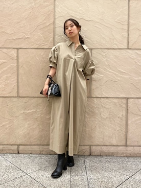 「URBAN RESEARCH ROSSO WOMEN(アーバンリサーチ ロッソ)の『別注』ELENDEEK×ROSSO FORM SHIRT ONEPIECE(ワンピース、ベージュ系)」を使った、matsudaさん(レディース・162cm)の夏コーディネート