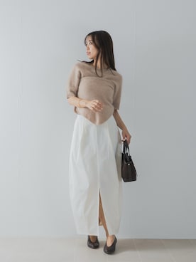 「URBAN RESEARCH ROSSO(アーバンリサーチロッソ)のストール付ハーフスリーブファーニット(ニット/セーター、ベージュ系)」を使った、matsudaさん(レディース・162cm)の夏コーディネート