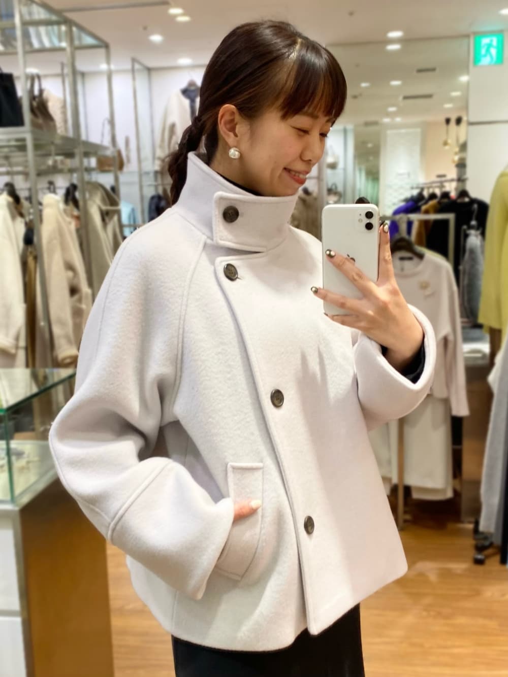 「URBAN RESEARCH ROSSO、URBAN RESEARCH、ROSSO、タートルネック、冬アウター、最近のいい感じコーデ、冬コーデ、きれいめカジュアル、オトナ女子、ショートコート、Pコート、オトナカジュアル、冬のコーデ、イエベ秋、骨格ウェーブ」｜「URBAN RESEARCH ROSSO WOMENの2WAYスタンドカラーミドルPコート（ピーコート、グレー系）」を使った、matsuさん（レディース・162cm）の秋コーディネートの1枚目の写真
