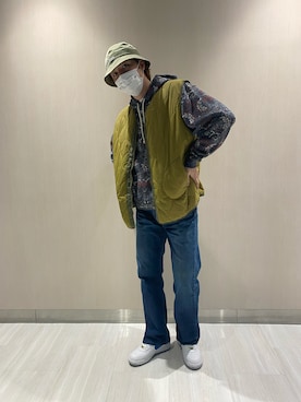 「KITH（キス）のアイテム（スニーカー）」を使った、rikuさん（メンズ・178cm）の秋コーディネート