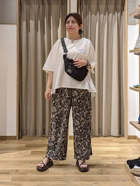 「studio CLIP（スタディオクリップ）のアイテム（Tシャツ/カットソー）」を使った、emiclip1921さん（レディース・160cm）の夏コーディネート