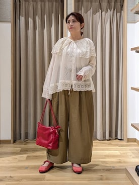 「アイテム（シュシュ、ホワイト系）」を使った、emiclip1921さん（レディース・160cm）の秋コーディネート
