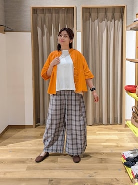 「studio CLIP（スタディオクリップ）のアイテム（パンツ）」を使った、emiclip1921さん（レディース・160cm）の春コーディネート