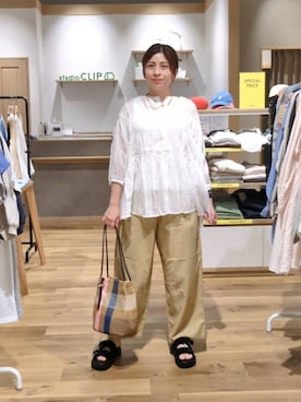「アイテム（シュシュ）」を使った、emiclip1921さん（レディース・160cm）の春コーディネート