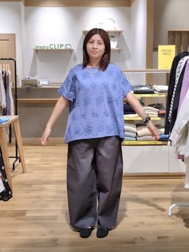 「studio CLIP（スタディオクリップ）のアイテム（パンツ）」を使った、emiclip1921さん（レディース・160cm）の春コーディネート