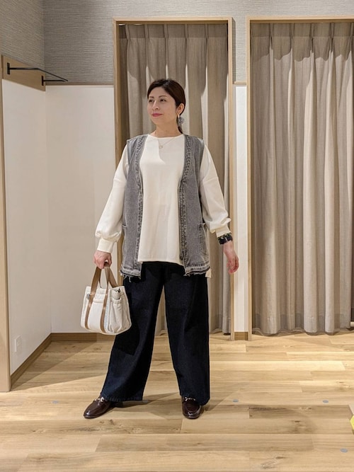 お値下げ中☆伊太利屋☆新品タグつき☆　デニムベスト 伊太利屋（ベスト/ジレ）のフリマアイテム一覧