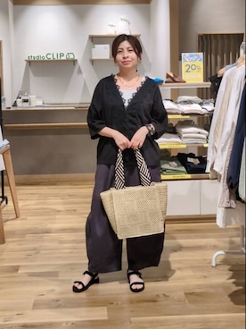 「studio CLIP（スタディオクリップ）のシアーリボンシュシュ（シュシュ、ブラック系）」を使った、emiclip1921さん（レディース・160cm）の春コーディネート