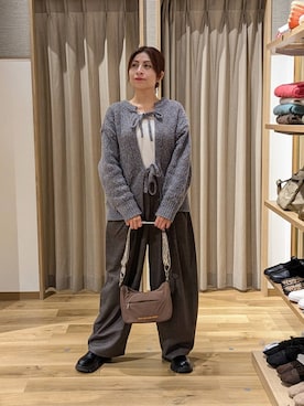 「アイテム（ヘアアクセサリー）」を使った、emiclip1921さん（レディース・160cm・30代）の冬コーディネート