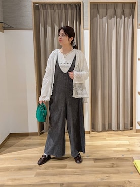 レースフードシャツブルゾンを使った人気ファッションコーディネート 