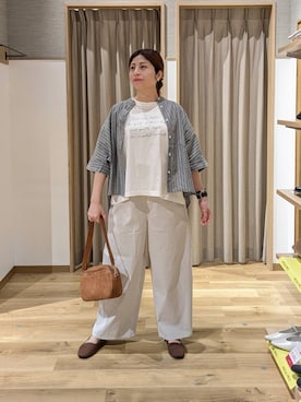 「studio CLIP（スタディオクリップ）のアイテム（パンツ）」を使った、emiclip1921さん（レディース・160cm）の春コーディネート