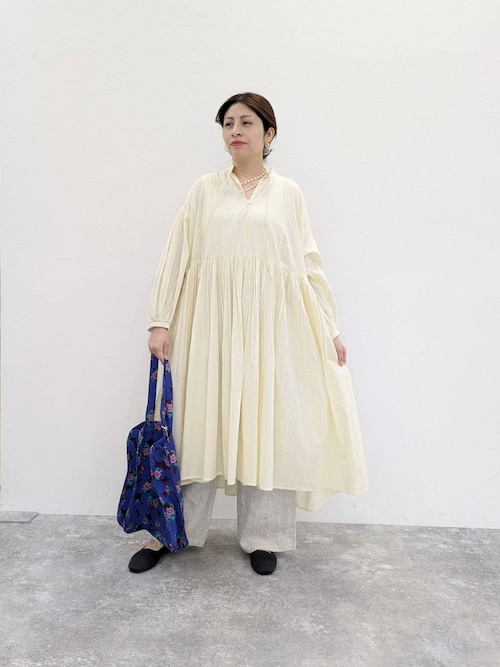 【新品未使用】海外製品 ワンピース 生成 natural by clip》ドビーストライプギャザーワンピース（ワンピース