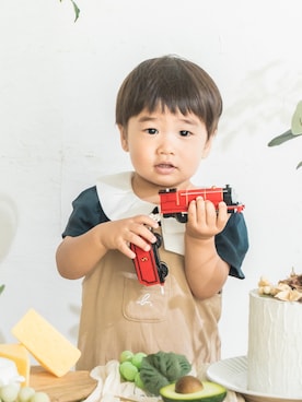 「アイテム（オールインワン・サロペット）」を使った、T&M&Oさん（キッズ・80cm）の秋コーディネート