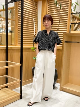 「URBAN RESEARCH（アーバンリサーチ）のフレンチスリーブスキッパーブラウス（シャツ/ブラウス、ブラック系）」を使った、ayane01100212さん（レディース・158cm）の夏コーディネート