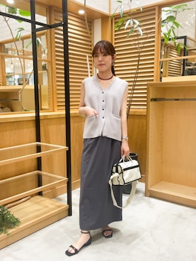 「EKAL（エカル）のミラノリブベスト（ベスト、グレー系）」を使った、ayane01100212さん（レディース・158cm）の夏コーディネート