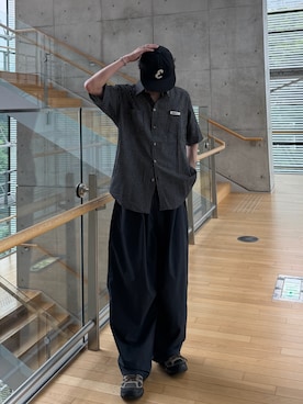 「YOLO（ヨーロ）のアイテム（シャツ/ブラウス、ブラック系）」を使った、ハルさん（メンズ・179cm）の夏コーディネート