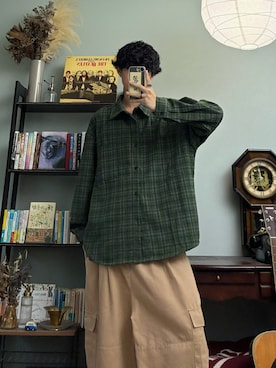 「アイテム（カーゴパンツ、ベージュ系）」を使った、ハルさん（メンズ・179cm）の秋コーディネート