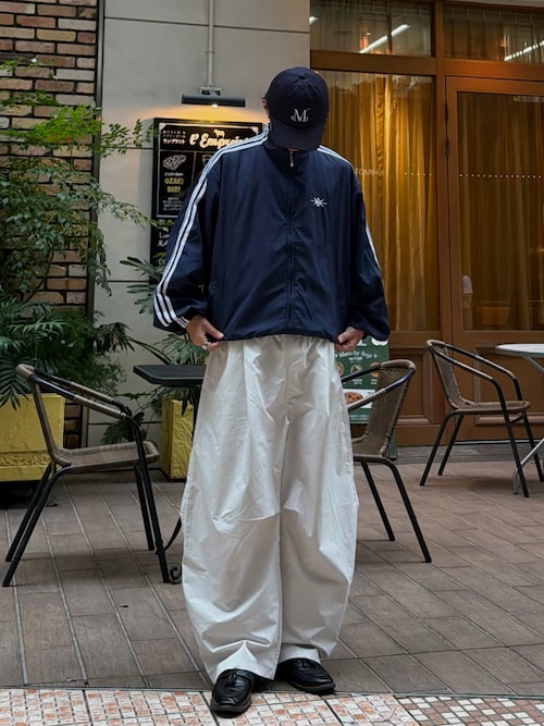 「MUCENT(ムセント)のMUCENT(ムセント)/シグネチャー ロゴ ベースボール キャップ サイズ調整可能/SIGNATURE BALL CAP(キャップ)」を使った、ハルさん(メンズ・179cm)の秋コーディネート