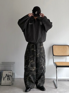 「YOLO（ヨーロ）のアイテム（スウェット、グレー系）」を使った、ハルさん（メンズ・179cm）の秋コーディネート