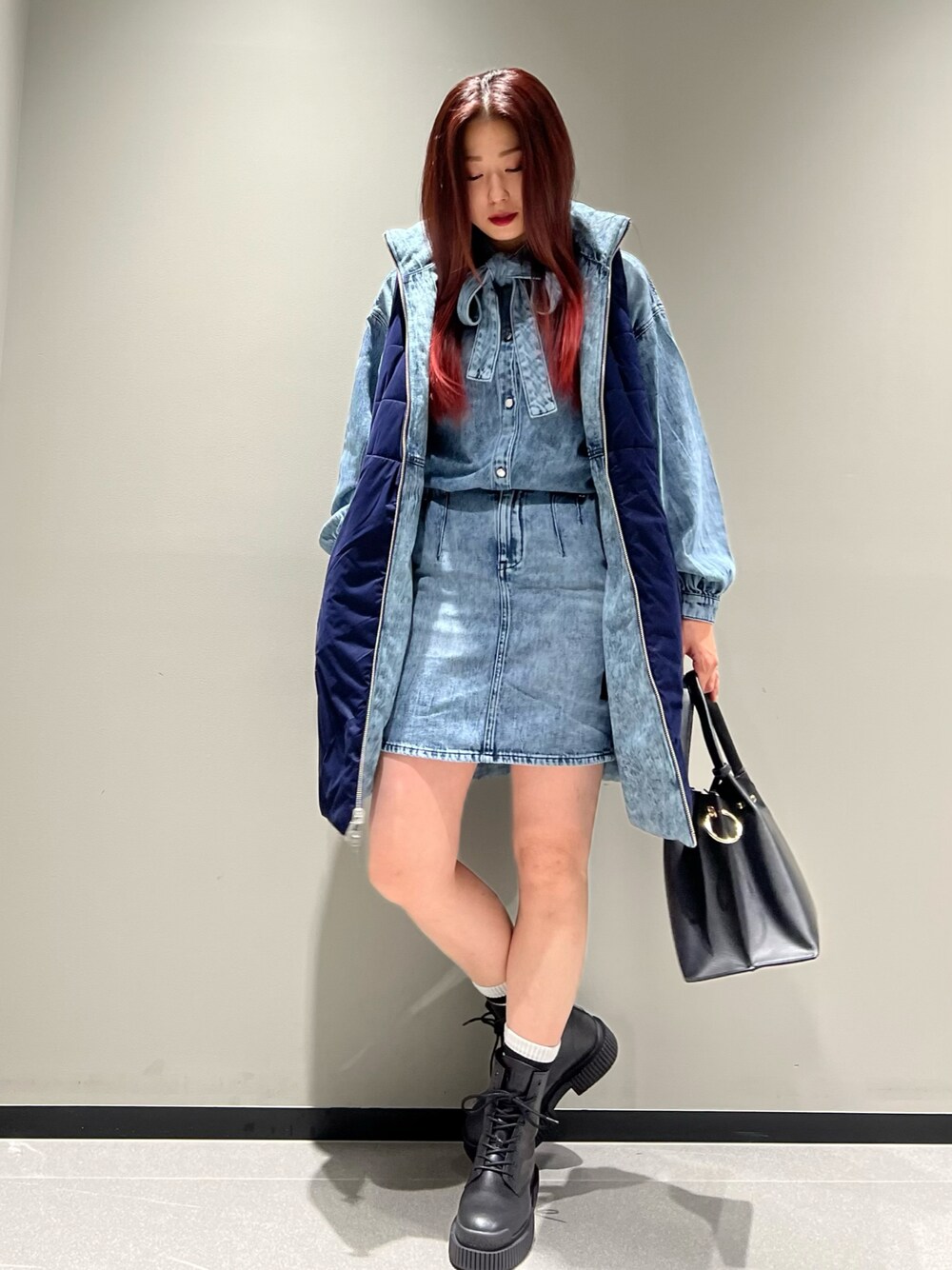関税送料込♪ARMANI EXCHANGE/ケミカルデニムミニスカート ARMANI EXCHANGE（アルマーニエクスチェンジ）の「【A|X