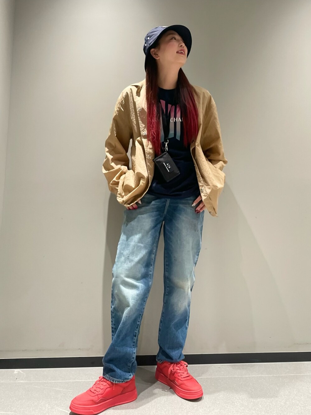 「AXchanger、AXchange、アルマーニエクスチェンジ、armaniexchange、ジャケットスタイル、ジャケット、いまどきジャケット写真、コーチジャケット、デニムコーデ、バケットハット、春コーデ、メンズライク、春アウター、高身長女子、休日スタイル」｜「ARMANI EXCHANGEの【A|X アルマーニ エクスチェンジ】ロゴ　バケットハット（ハット、ブルー系）」を使った、Queen♡さん（レディース・167cm）の春コーディネートの1枚目の写真