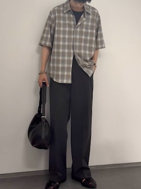 「LIDNM（リドム）のアイテム（スラックス）」を使った、ひらひらさん（メンズ・180cm）の夏コーディネート