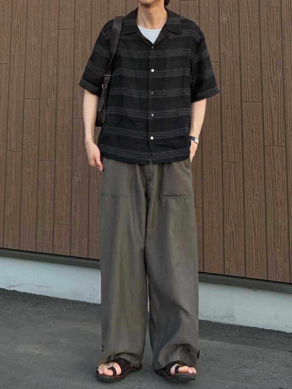 LIDNM（リドム）の「WOOL LINEN BELTED PANTS（カーゴパンツ）」 - WEAR