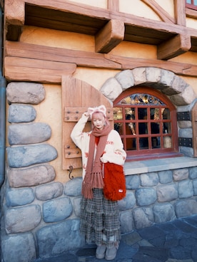 「冬を彩る色いろコーデ」｜「アイテム（ブーツ）」を使った、𝕎𝕀ℕ𝔾さん（レディース・166cm）の冬コーディネート