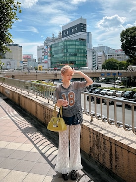 「CIAOPANIC（チャオパニック）のメッシュナンバリングシャーリングTee（Tシャツ/カットソー）」を使った、𝕎𝕀ℕ𝔾さん（レディース・166cm）の秋コーディネート