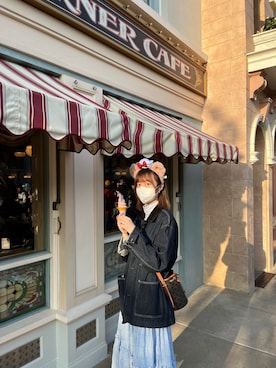 「CELINE」｜「アイテム（デニムジャケット）」を使った、𝕎𝕀ℕ𝔾さん（レディース・166cm）の春コーディネート