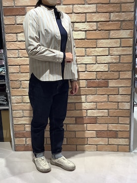 「アイテム（ビジネスシャツ、ベージュ系）」を使った、BRICK HOUSE シャツ工房 札幌駅エスタ店さん（レディース・157cm）の秋コーディネート