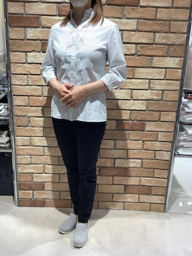 「アイテム（ビジネスシャツ）」を使った、BRICK HOUSE シャツ工房 札幌駅エスタ店さん（レディース・159cm）の春コーディネート