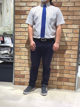 「アイテム（ビジネスシャツ）」を使った、BRICK HOUSE シャツ工房 札幌駅エスタ店さん（メンズ・169cm）の春コーディネート