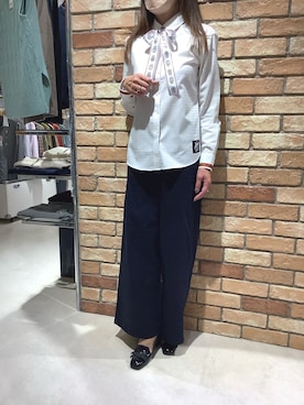 「アイテム（ビジネスシャツ）」を使った、BRICK HOUSE シャツ工房 札幌駅エスタ店さん（レディース・160cm）の冬コーディネート