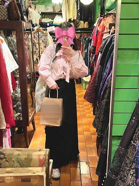 「古着のアイテム（スカート、ブラック系）」を使った、𝐌𝐢さん（レディース・149cm）の冬コーディネート