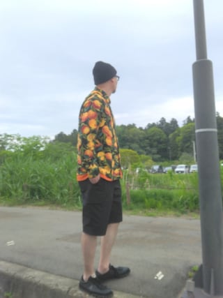 「H&M（エイチ・アンド・エム）の🍊総柄シャツ（シャツ/ブラウス）」を使った、ひこたさん（メンズ・179cm）の春コーディネート