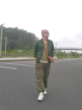 「Sacai（サカイ）のアイテム（スニーカー、ホワイト系）」を使った、ひこたさん（メンズ・179cm）の夏コーディネート