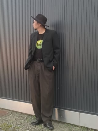 「古着のアイテム（スラックス）」を使った、ひこたさん（メンズ・179cm）の秋コーディネート