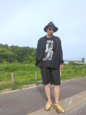 「NIKE（ナイキ）のアイテム（スニーカー、ゴールド系）」を使った、ひこたさん（メンズ・179cm）の夏コーディネート