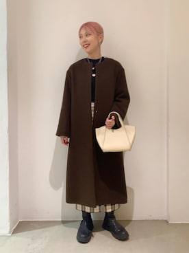 「サイドゴアブーツ」｜「アイテム（ノーカラーコート）」を使った、小森（komori）さん（レディース・160cm）の冬コーディネート