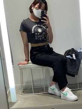 「ショート丈トップス」｜「アイテム（デジタル腕時計）」を使った、のんさん（レディース・160cm）の夏コーディネート