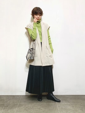 「WANDERUNG（ワンデルング）のアイテム」を使った、おしみさん（レディース・159cm）の秋コーディネート